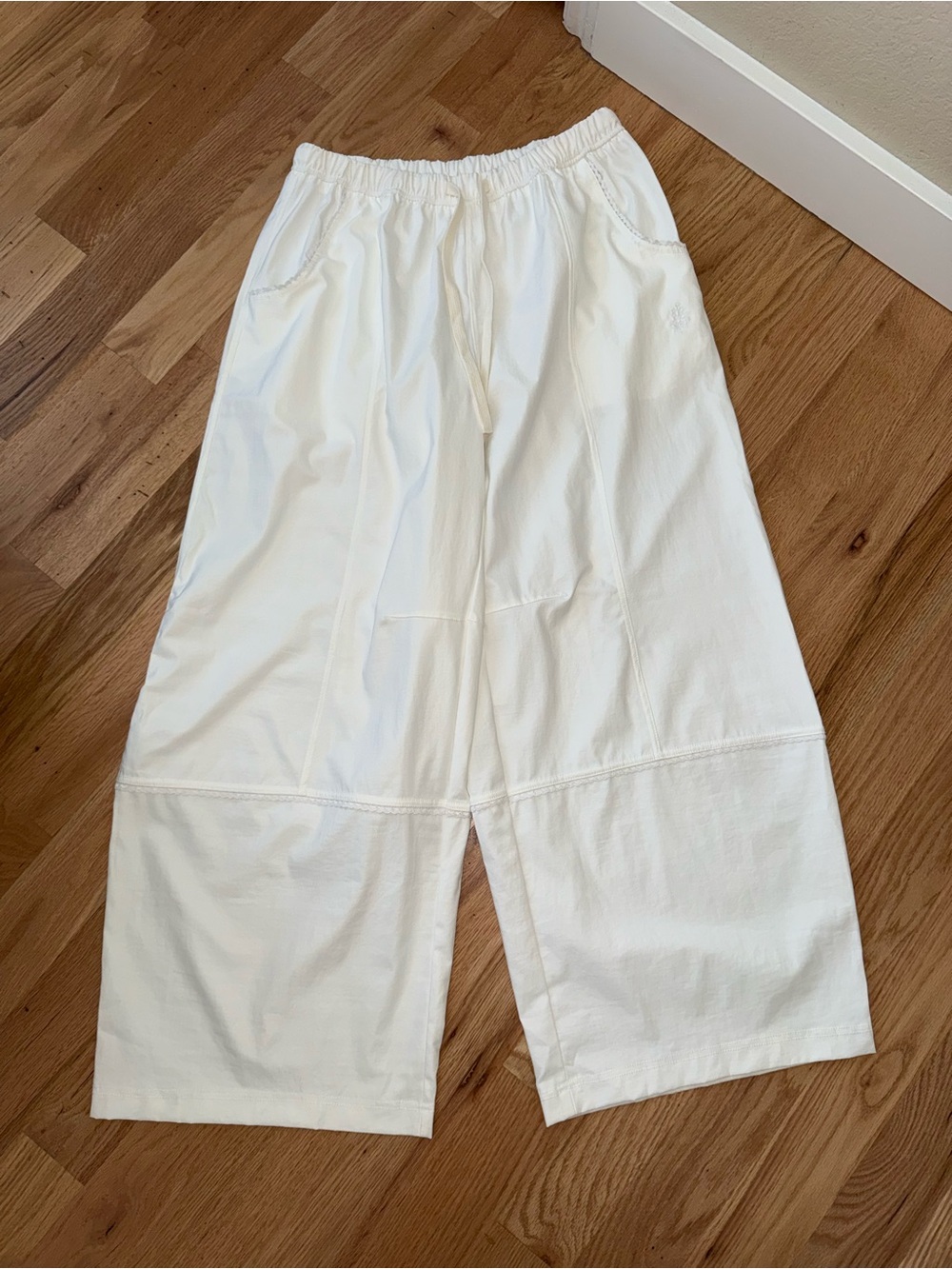 LIKE NEW Free People Movement Wish It Wide Leg Pant White Elastic Waist Medium - Picture 5 of 14